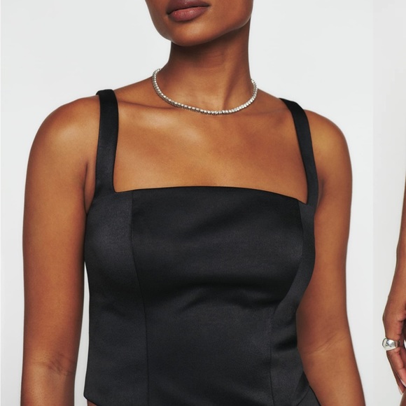 Reformation Vancouver Two Piece in Black NWT Sz 10 - Picture 5 of 6